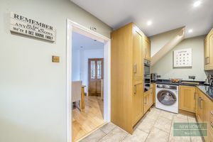 Photo 25- click for photo gallery